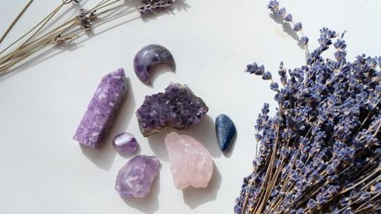 healing crystal necklace meaning