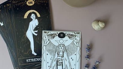 witch of the black rose tarot